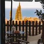 Sunset View * Áyios Nikítas