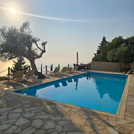 Sunset View Áyios Nikítas